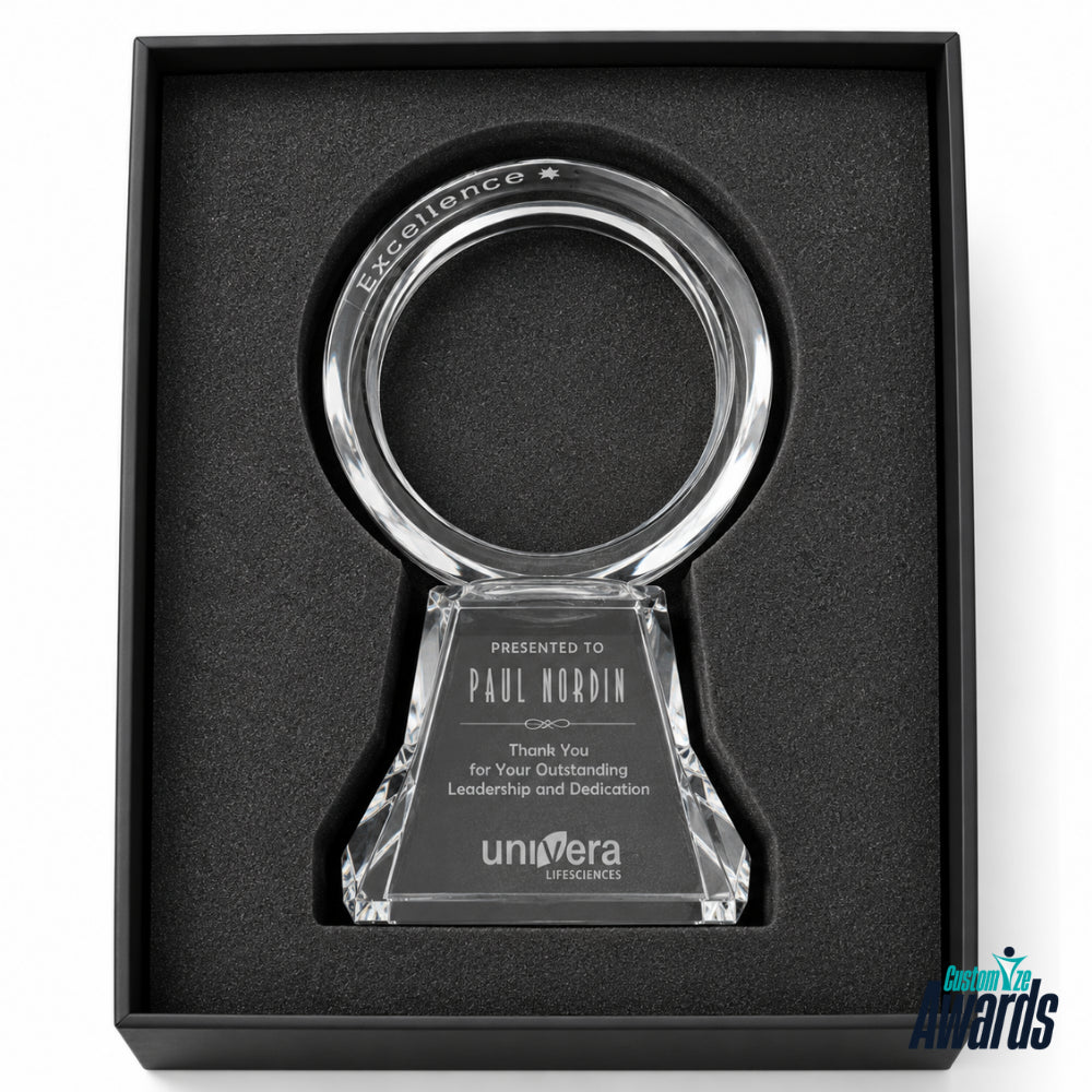 Corona Crystal | Trophées en cristal gravés sur mesure