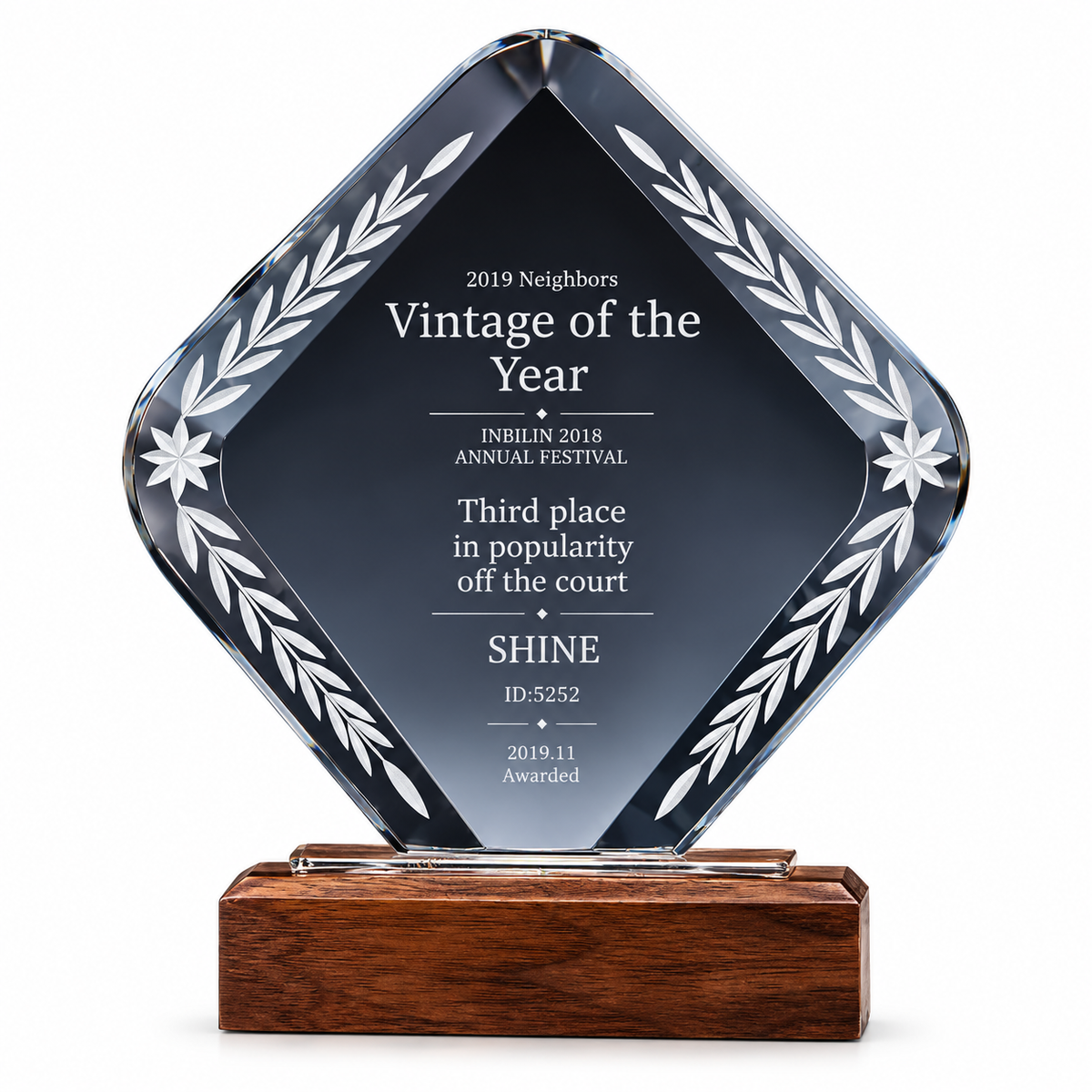 Laurelcrest Legacy | Crystal Thanksgiving Employee Recognition Award