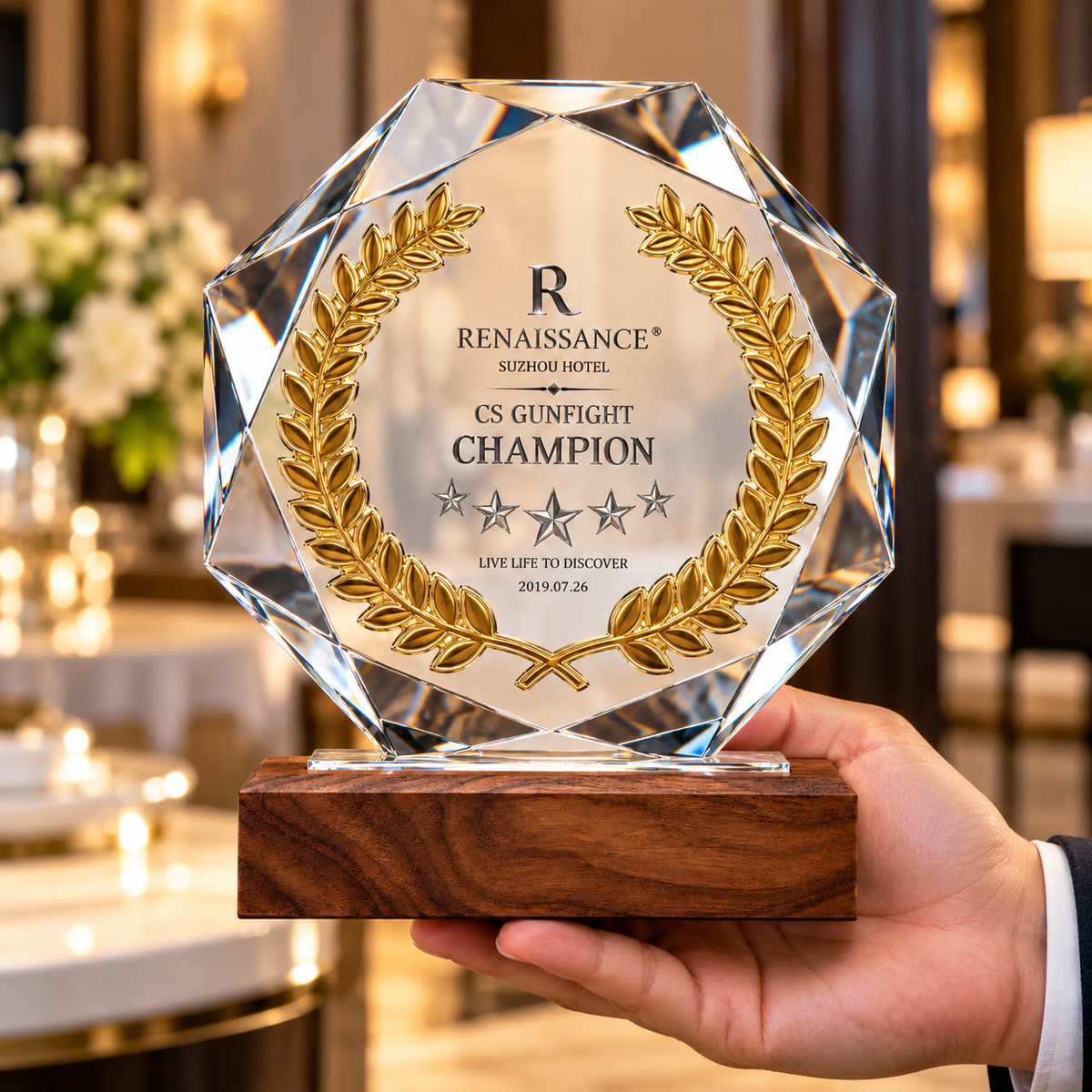 Laurelstone Prestige | Crystal Thanksgiving Corporate Recognition Award